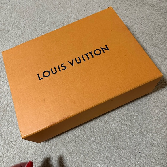 Louis Vuitton Amarante Monogram Vernis Brea PM - Picture 5 of 7